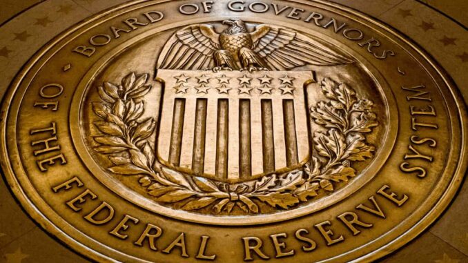 Fed Governor Touts DeFi, Stablecoins, and RWA Tokenization in Pro-Crypto Speech