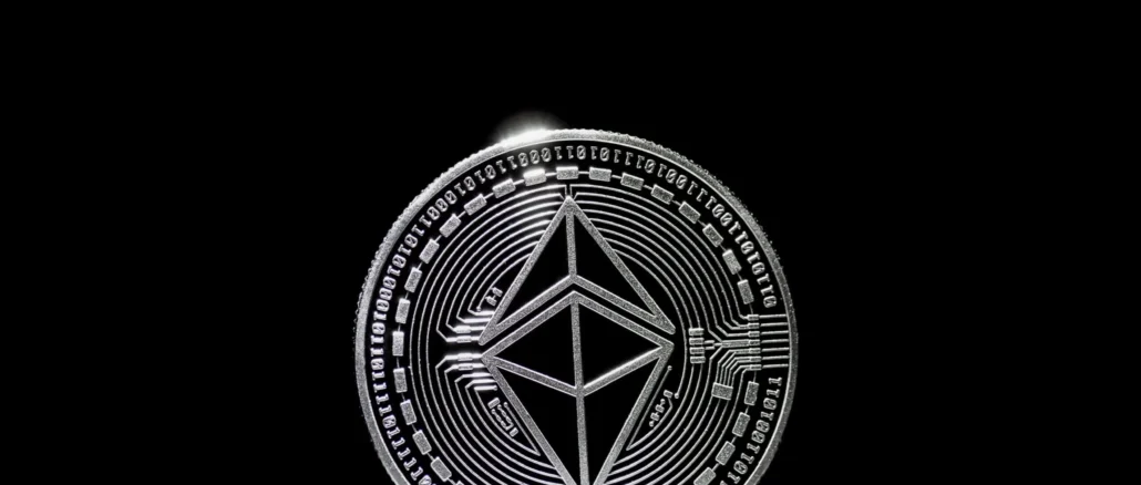 Binance ETH Reserve Hits Lowest Level Since 2024 as Stablecoin Balances Surge